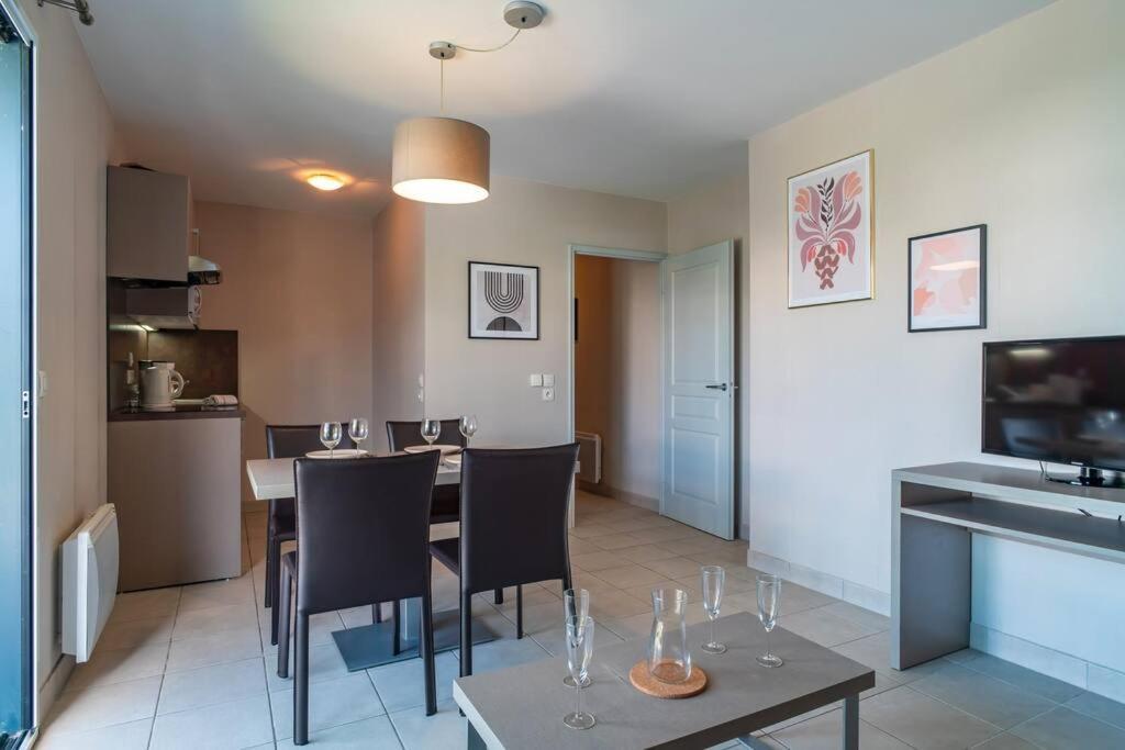 Chez Elisa - Dans Residence 4 Etoiles A 콩카르노 외부 사진